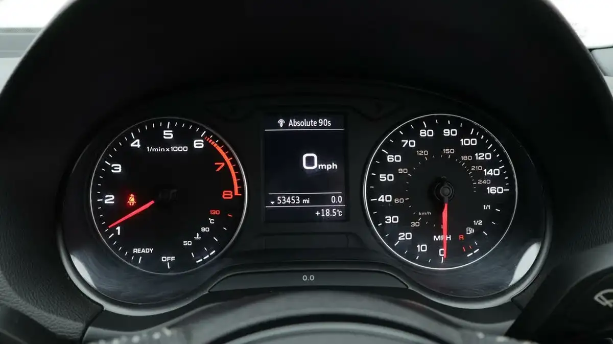 2020-audi-q2-15-35-tfsi-black-edition-1495cc-big-10