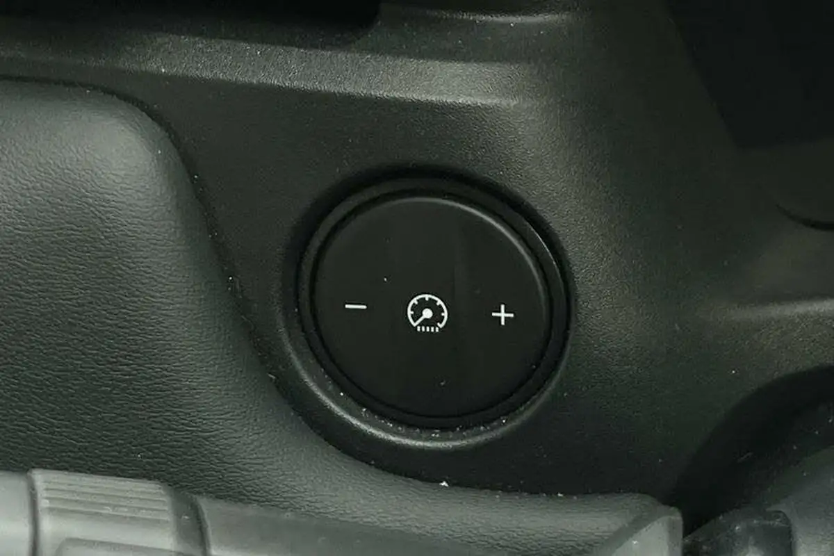 2022-honda-hr-v-15-i-mmd-advance-big-35
