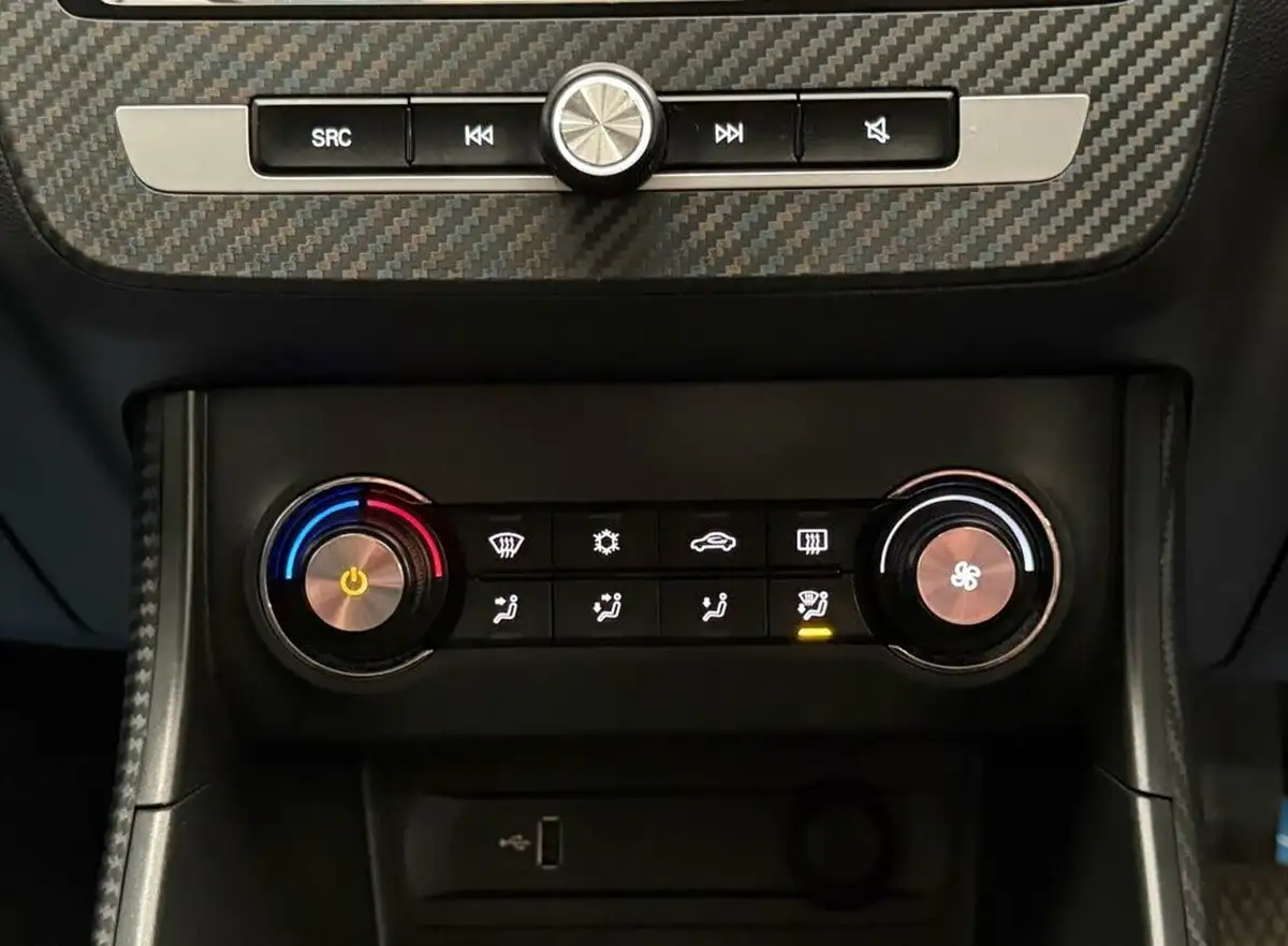 2018-mg-zs-suv-15-vti-tech-exclusive-big-18