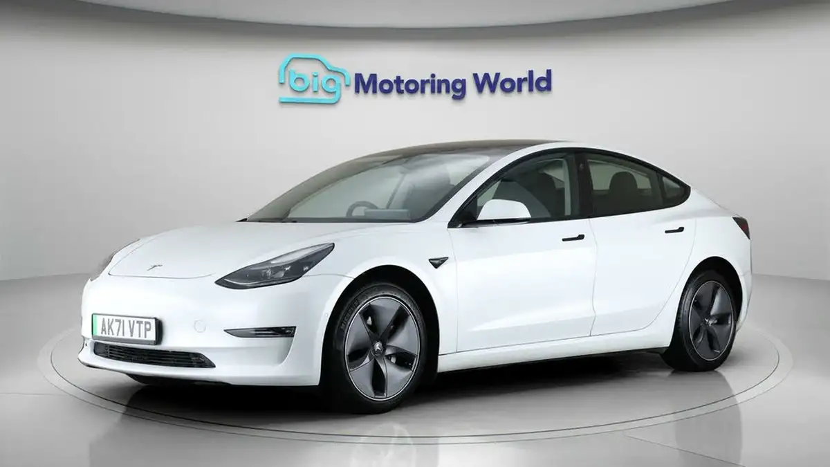 2021-tesla-model-3-e-long-range-awd-big-3