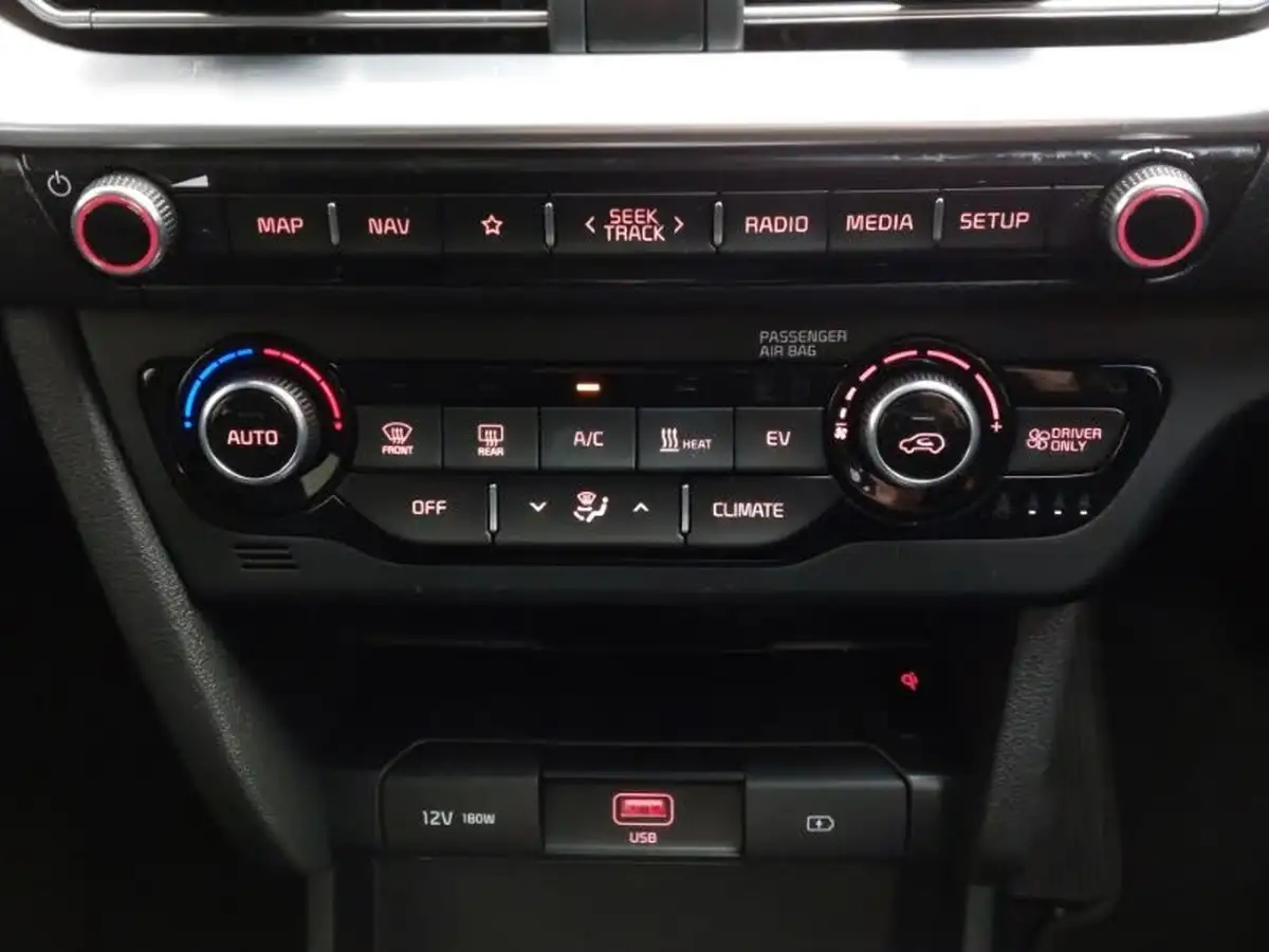 2021-kia-e-niro-ev-3-big-17