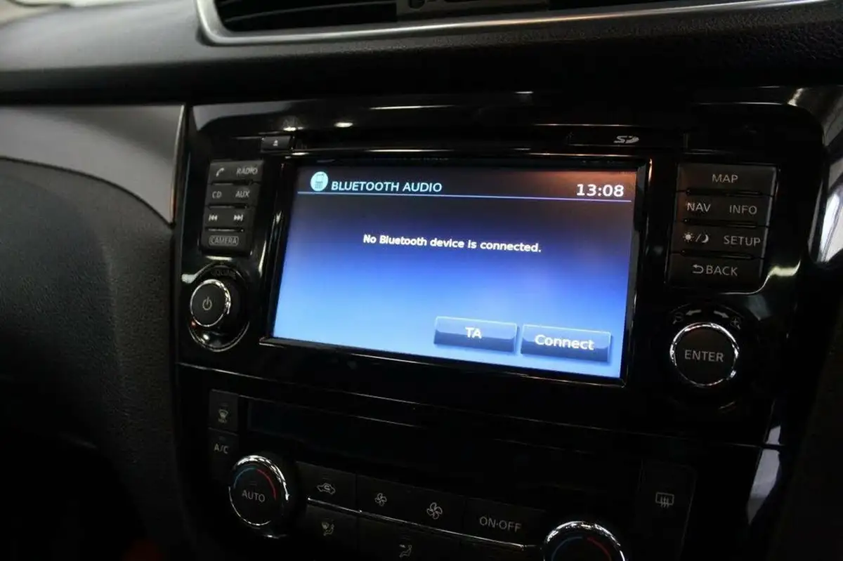2017-nissan-qashqai-15dci-n-connecta-big-36