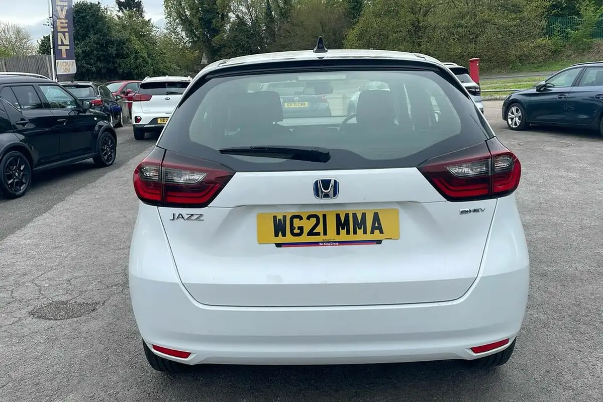 2021-honda-jazz-15-i-mmd-se-107ps-big-5