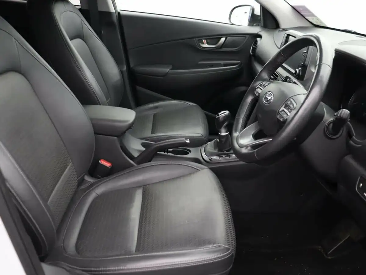 2017-hyundai-kona-10-t-gdi-premium-se-big-12