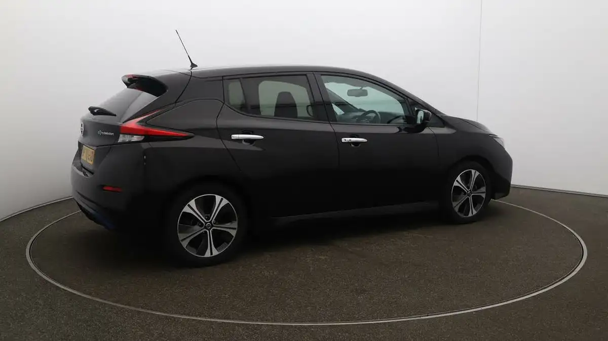 2020-nissan-leaf-e-n-connecta-big-45