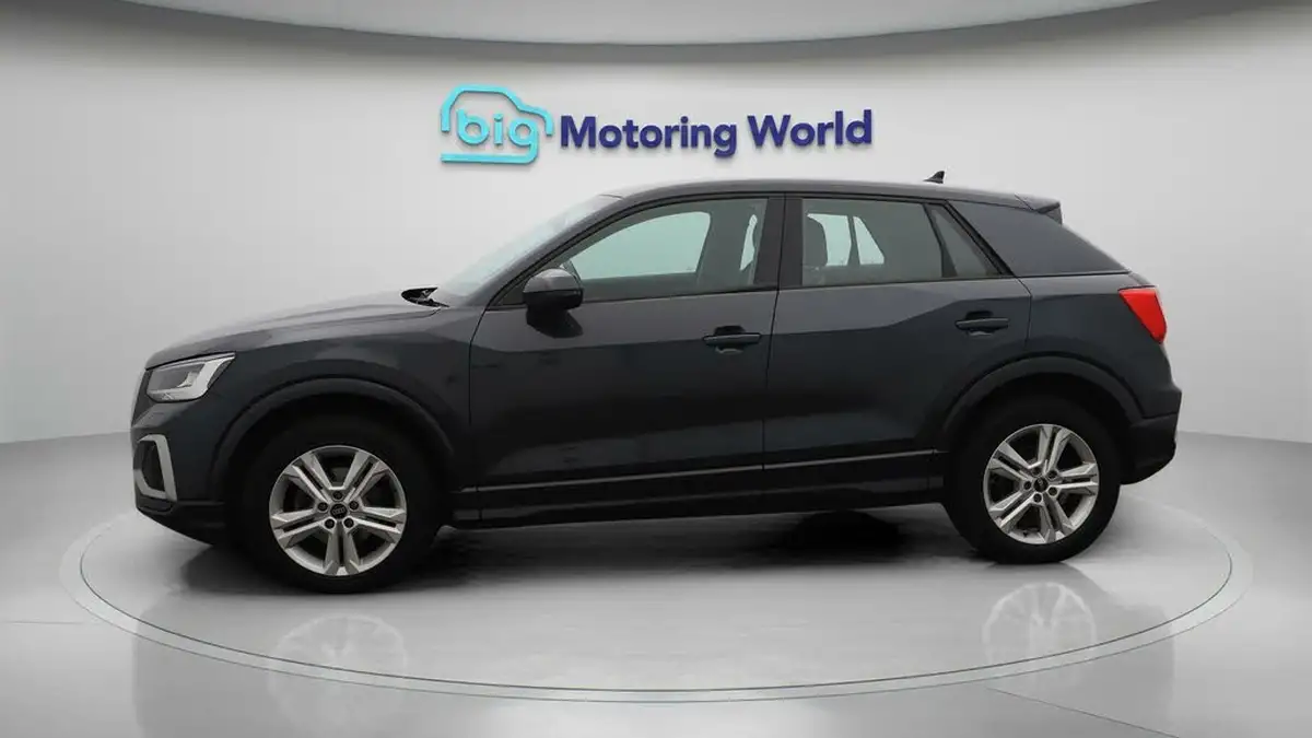2022-audi-q2-10-30-tfsi-sport-big-4