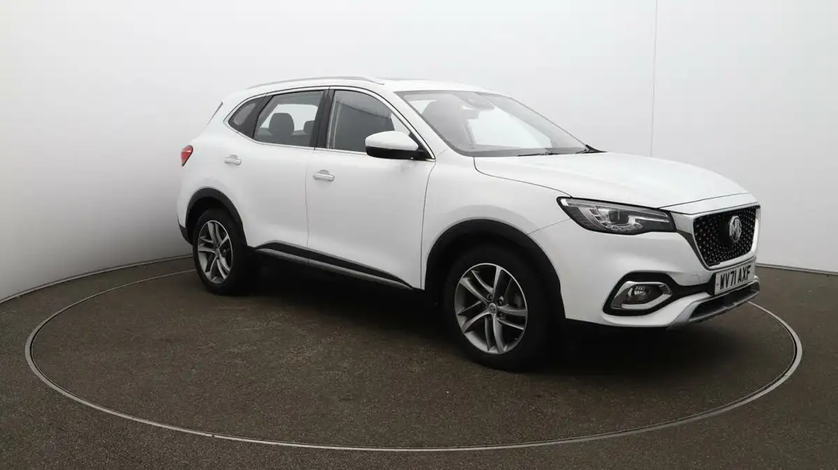 2022-mg-hs-15t-gdi-exclusive-162ps-dct-big-39