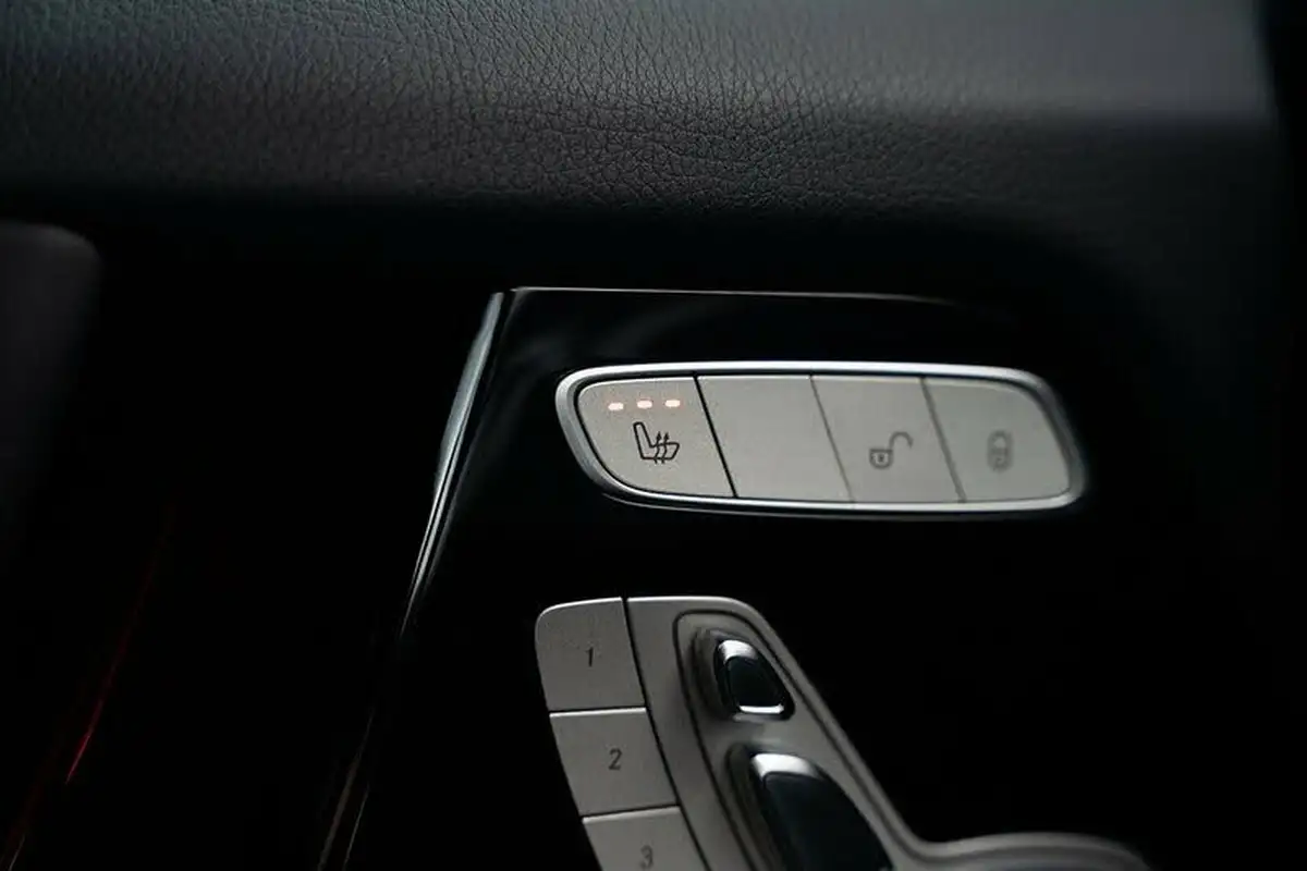 2023-mercedes-benz-g-class-40-g63-amg-big-47