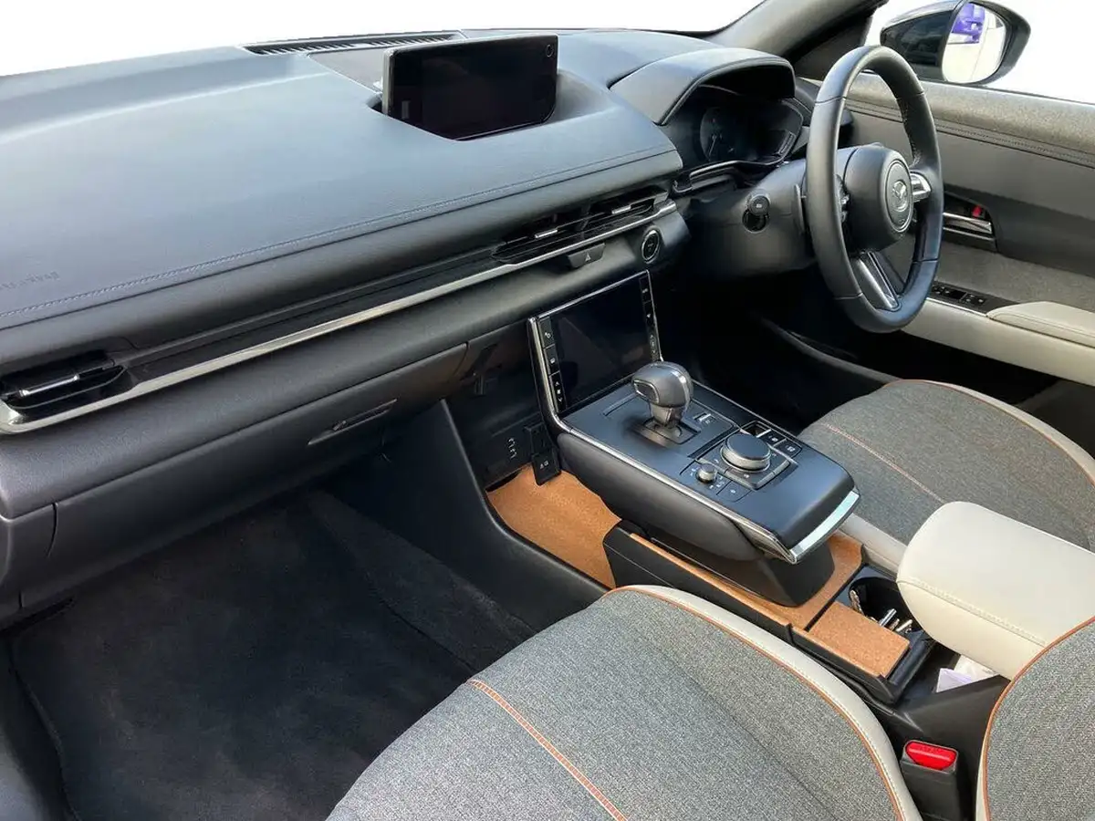 2023-mazda-mx-30-e-makoto-170ps-dark-grey-cloth-w-black-leatherette-830cc-big-5
