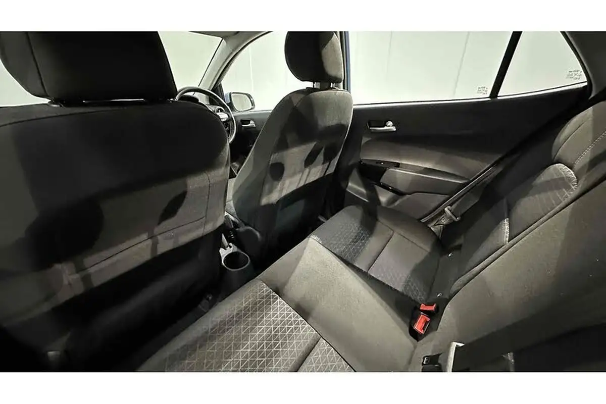 2018-kia-picanto-125-2-83bhp-big-18