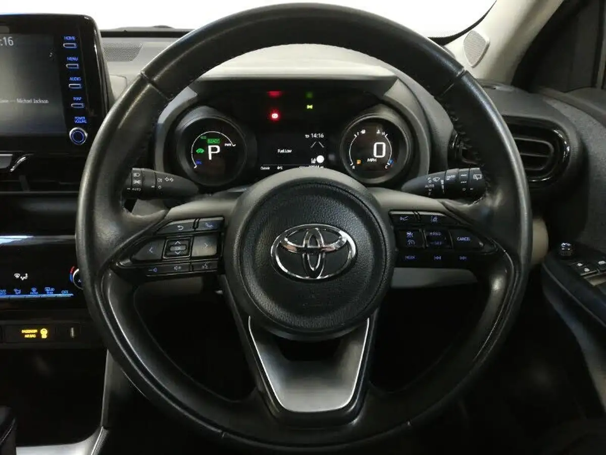 2021-toyota-yaris-cross-15-vvt-i-icon-big-10