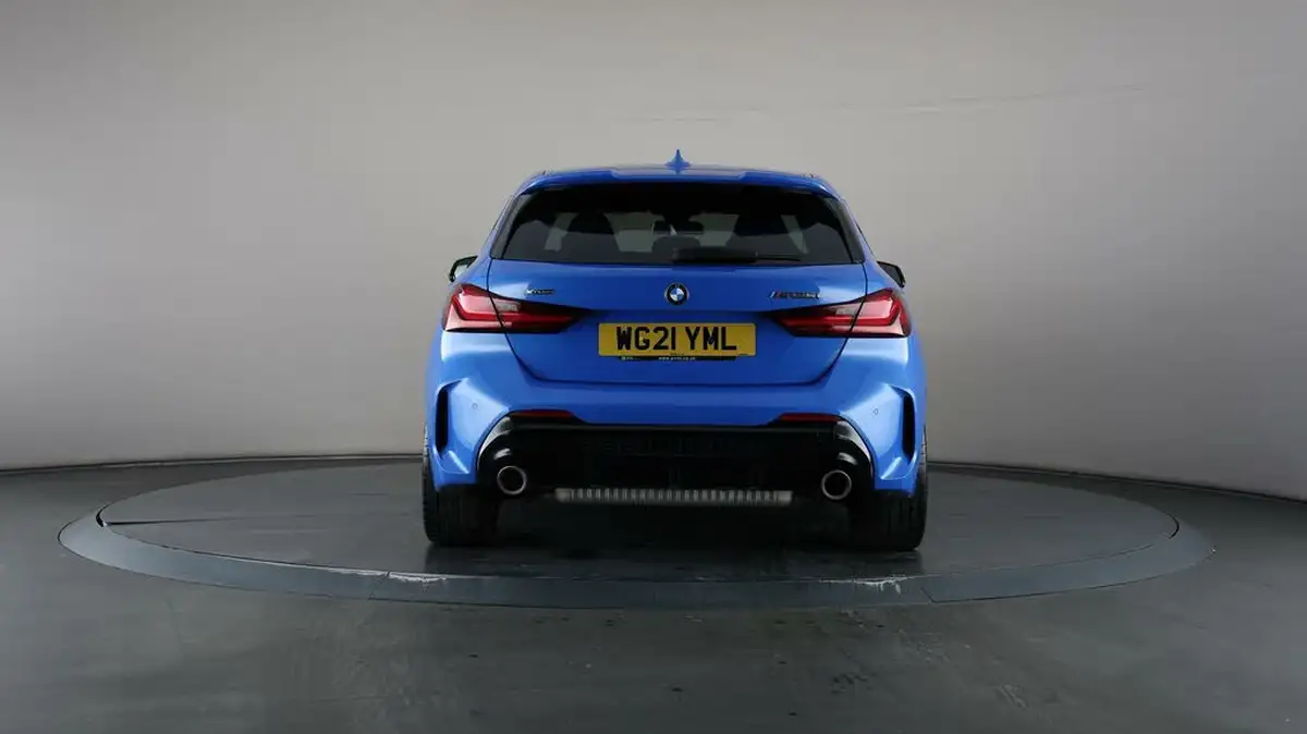 2021-bmw-1-series-20-m135i-xdrive-big-6