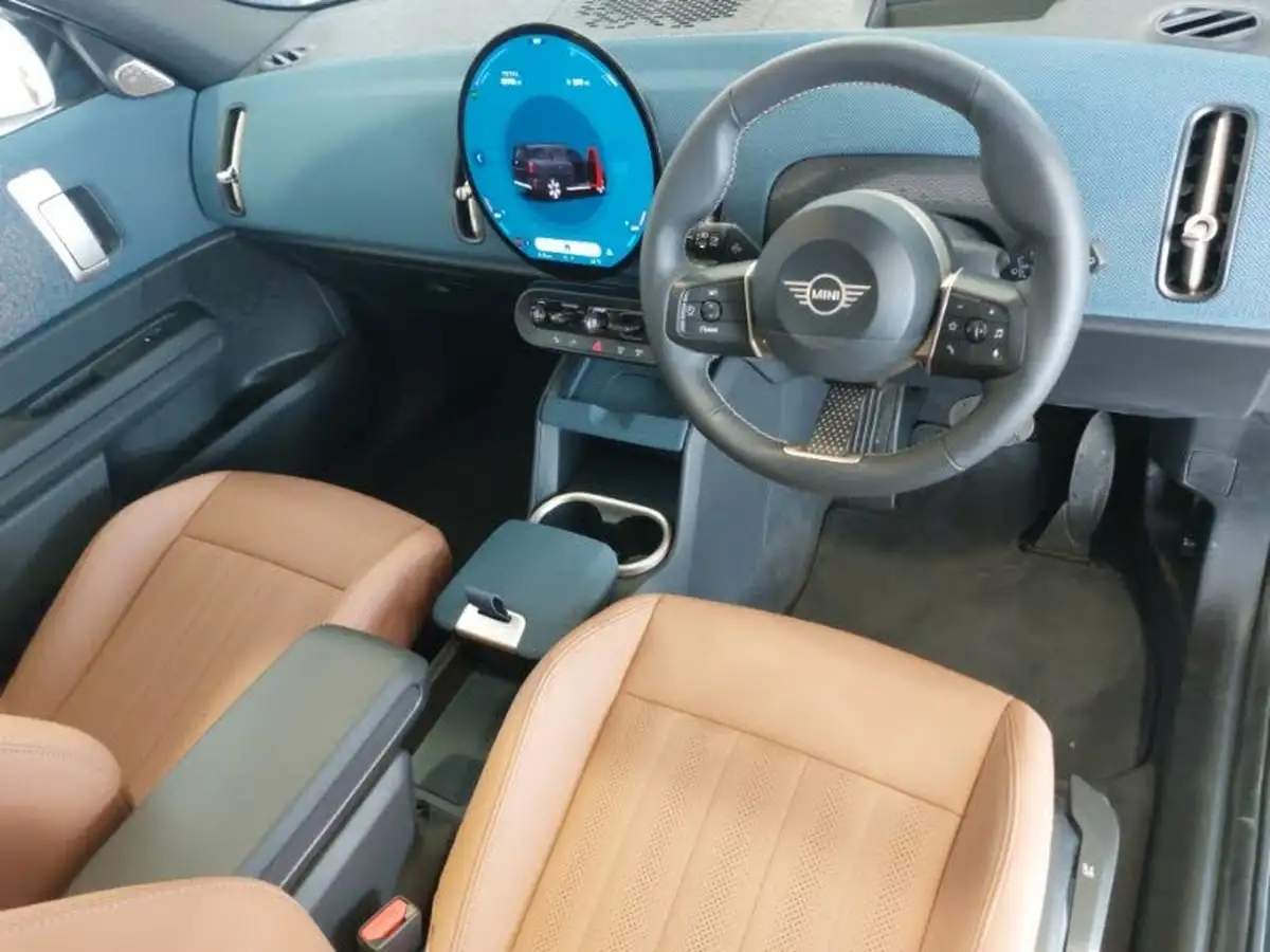 2024-mini-countryman-15-cooper-c-exclusive-big-5