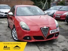2010-alfa-romeo-giulietta-20td-veloce-small-2