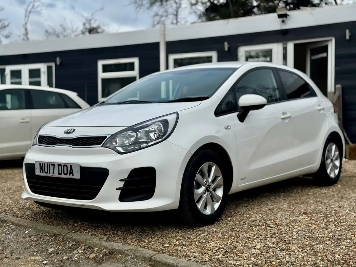 2017-kia-rio-125-sr7-5d-big-4