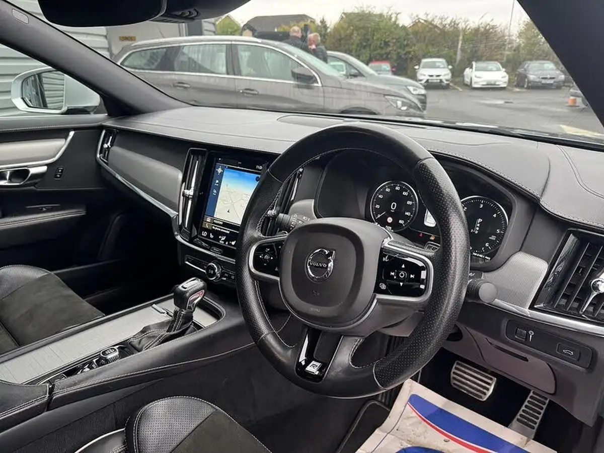 2018-volvo-s90-20td-d4-r-design-big-16