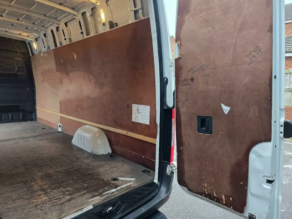 2018-mercedes-benz-sprinter-21cdi-311-l2h1-panel-van-rwd-eco-gear-360-big-45