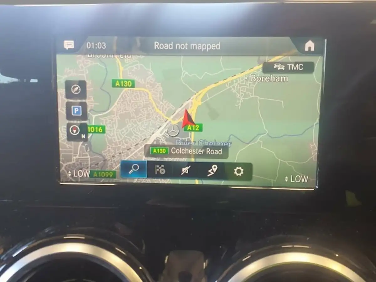 2020-mercedes-benz-gla-class-13-gla-200-sport-big-4