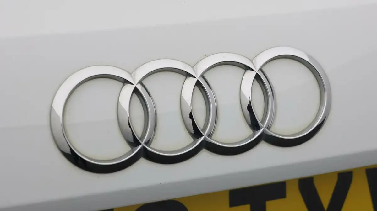 2020-audi-a3-20-30-tdi-sportback-5d-big-20