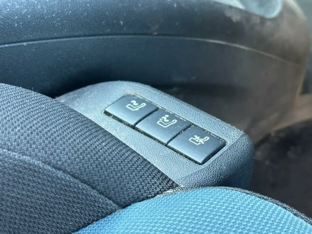 2017-citroen-grand-c4-picasso-16bluehdi-feel-big-3