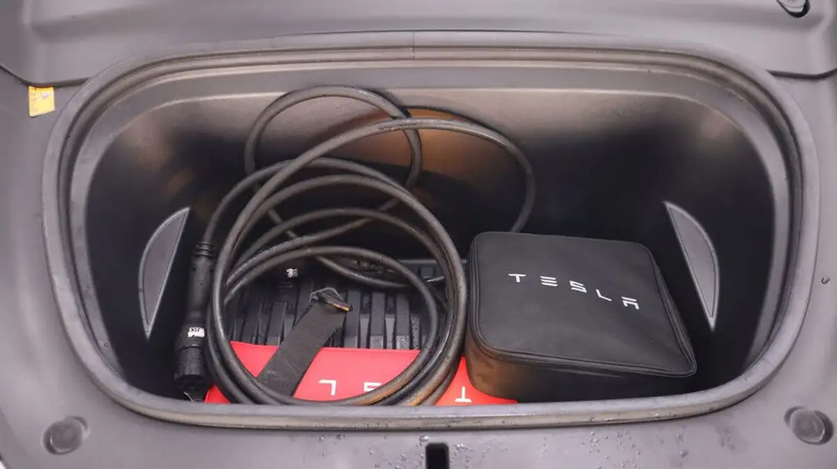 2022-tesla-model-y-e-rwd-big-19