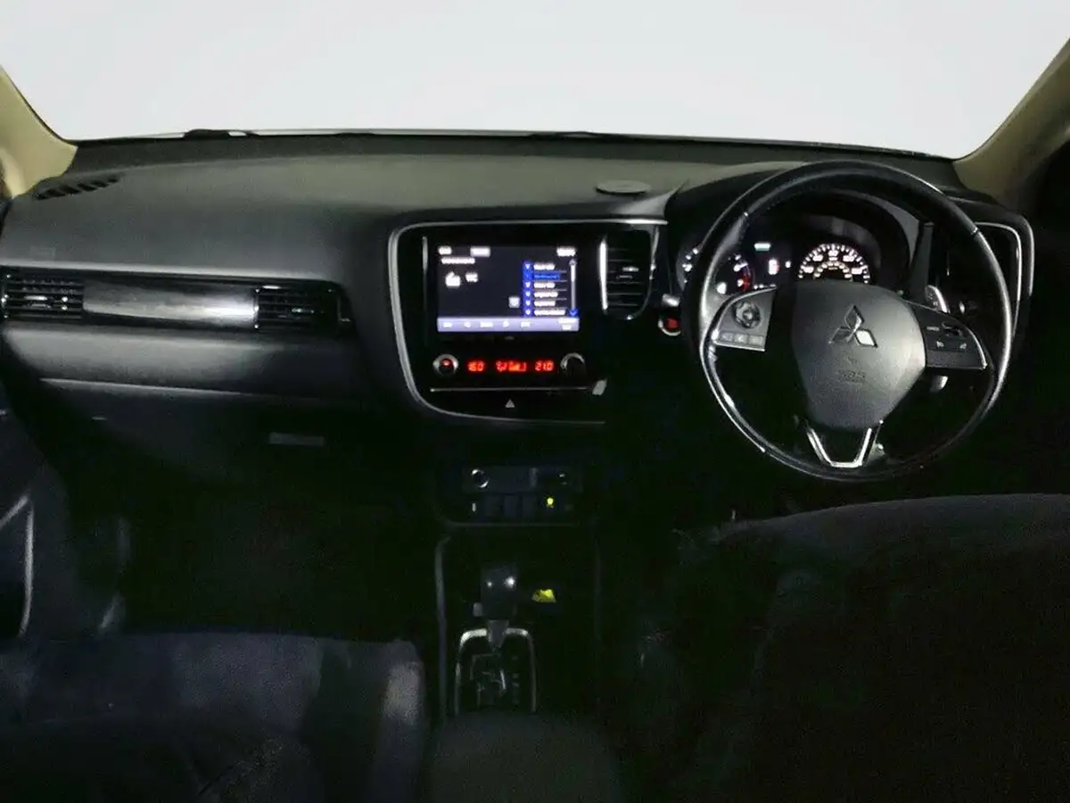 2019-mitsubishi-outlander-20-design-big-3
