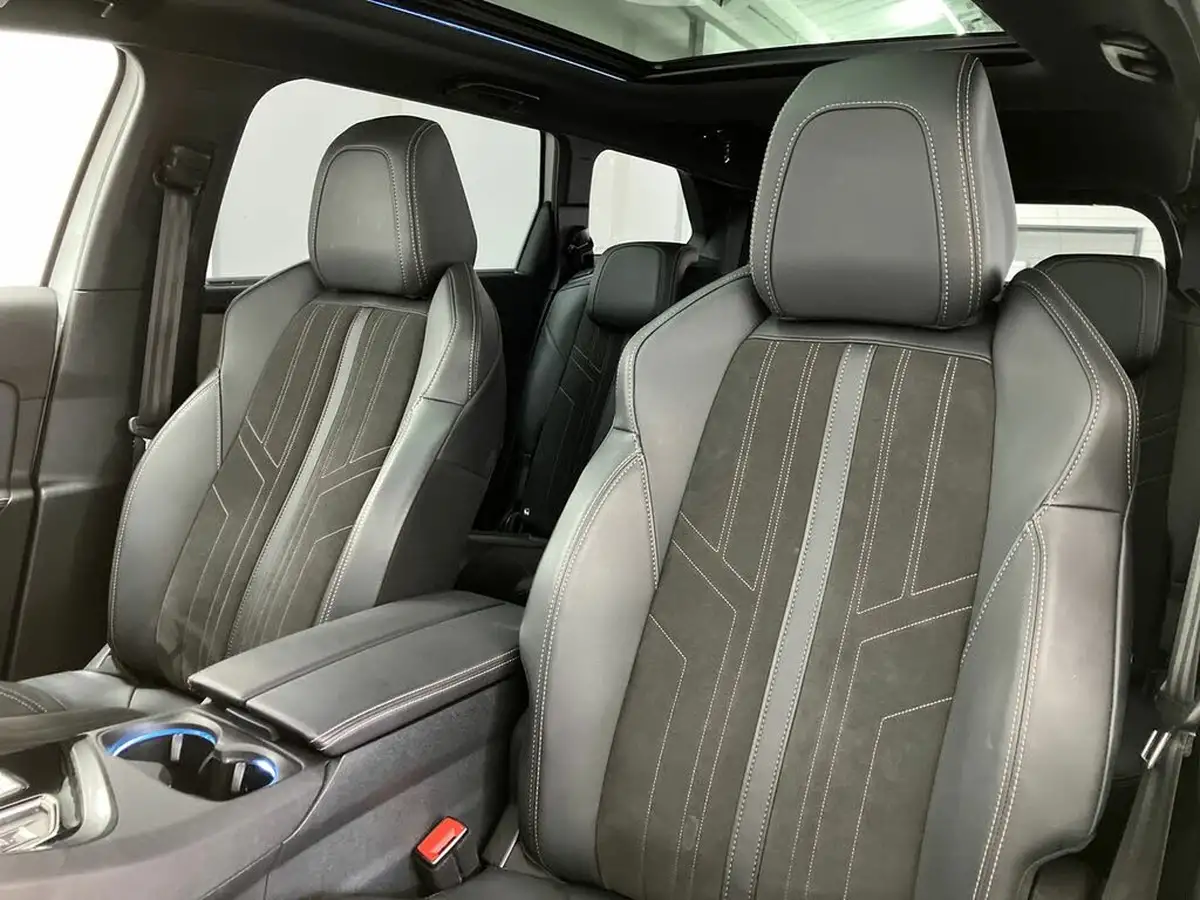2022-peugeot-5008-suv-12-puretech-gt-premium-big-25
