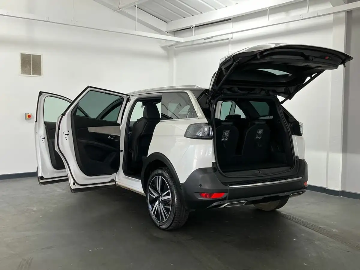 2022-peugeot-5008-suv-12-puretech-gt-premium-big-49