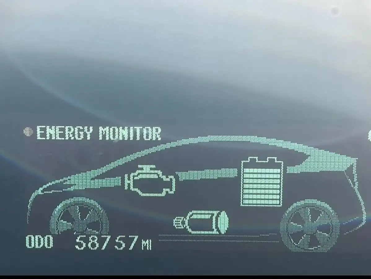 2012-toyota-prius-big-26