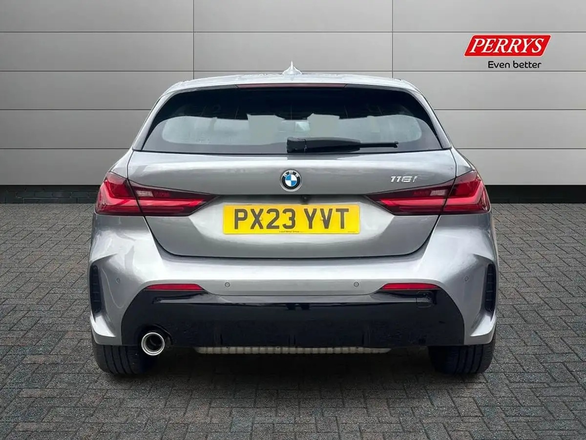 2023-bmw-1-series-15-118i-m-sport-lcp-dct-big-4