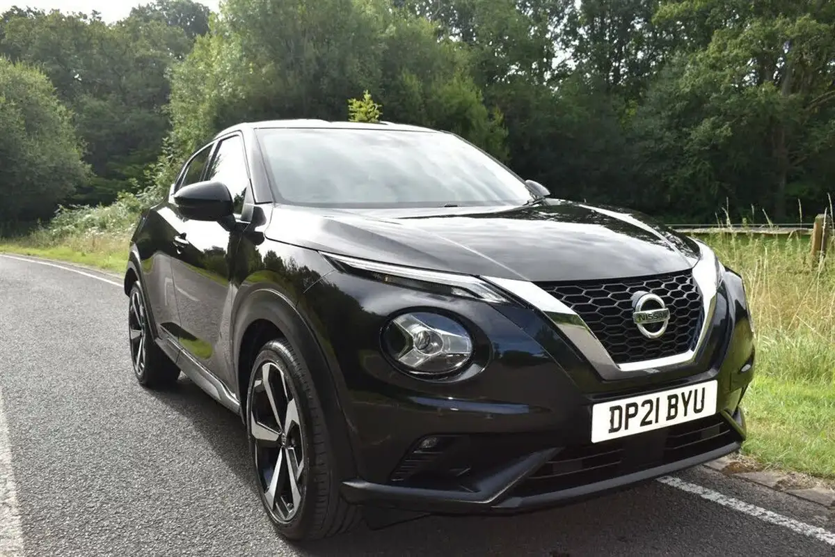 2021-nissan-juke-10-dig-t-tekna-dct-big-0