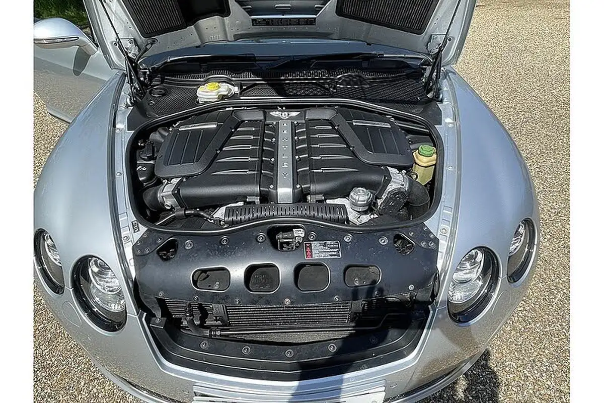 2010-bentley-continental-60-supersports-convertible-big-4