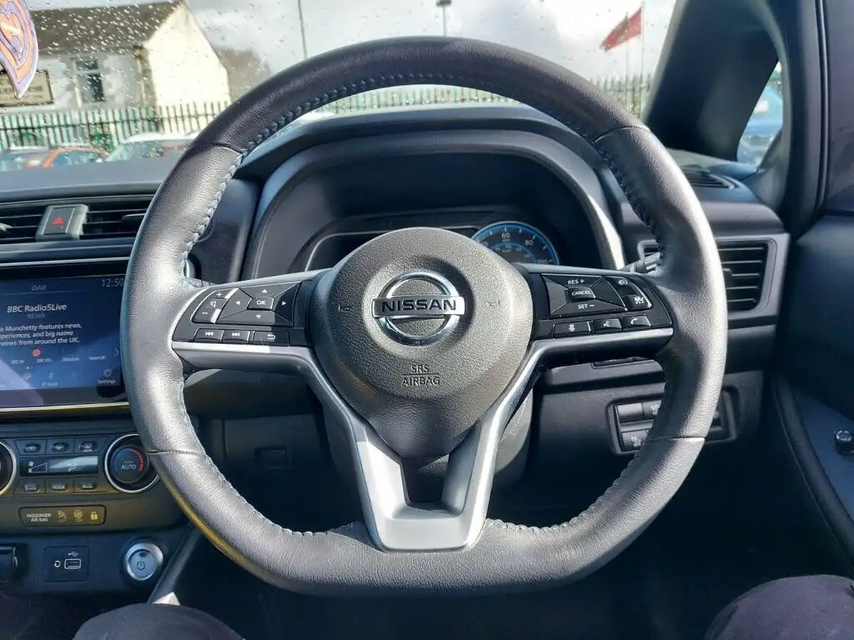 2021-nissan-leaf-e-acenta-big-23
