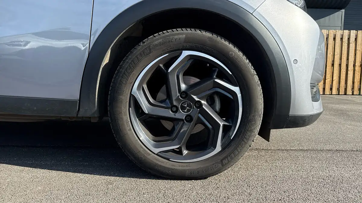 2021-ds-ds-3-crossback-12-puretech-ultra-prestige-130ps-big-19