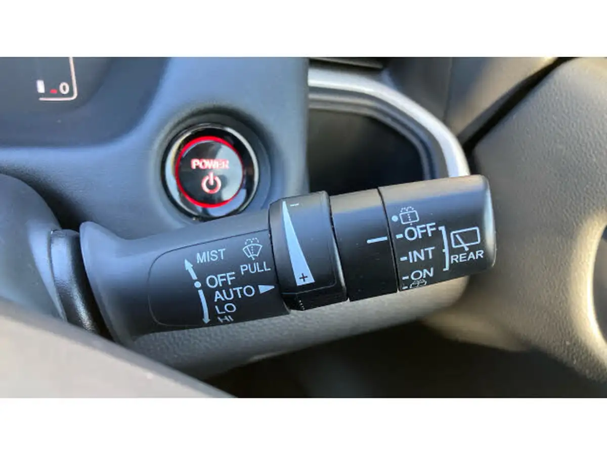 2022-honda-jazz-15-i-mmd-ex-107ps-big-22