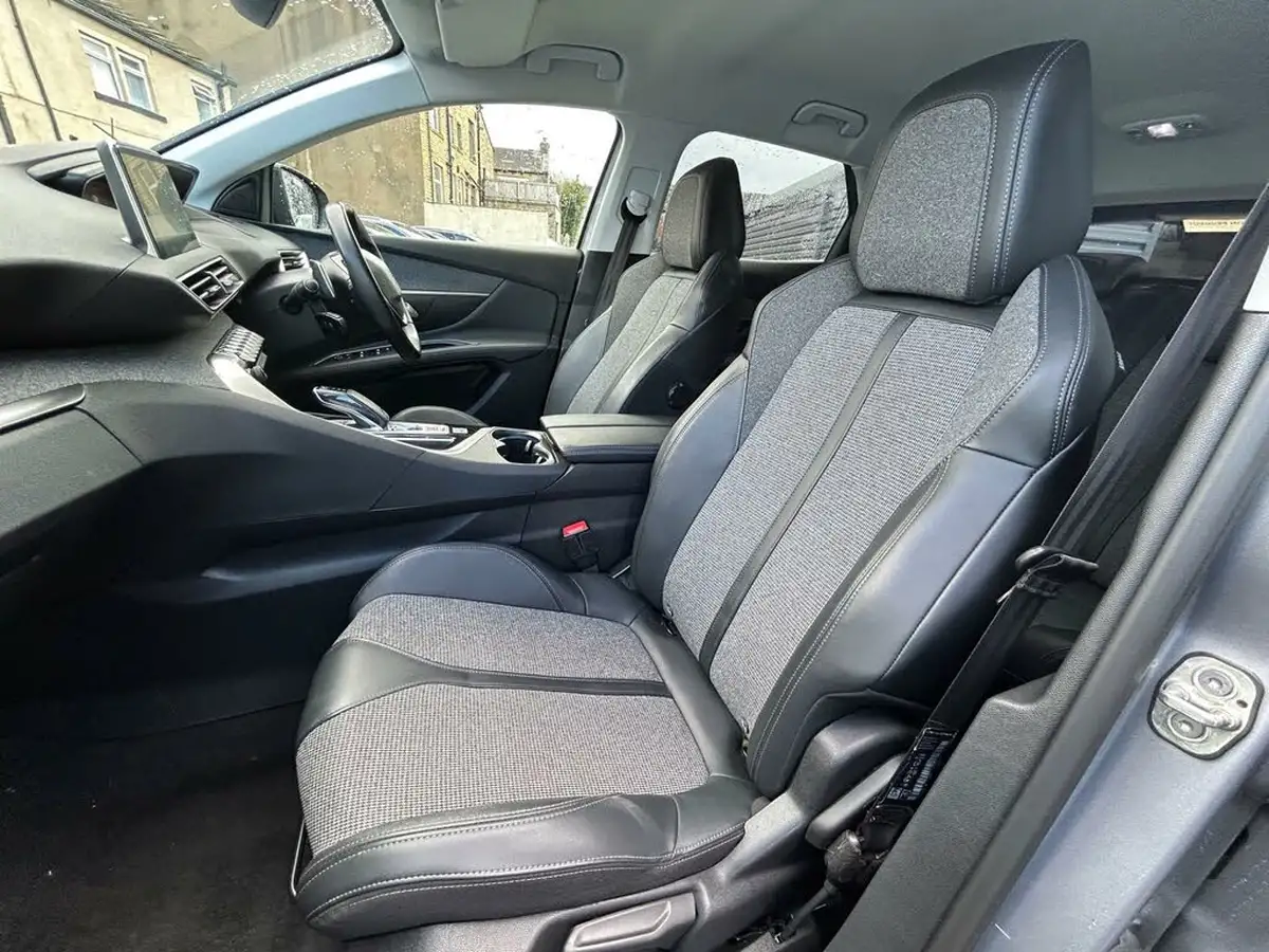 2019-peugeot-3008-suv-12-puretech-allure-eat8-big-17