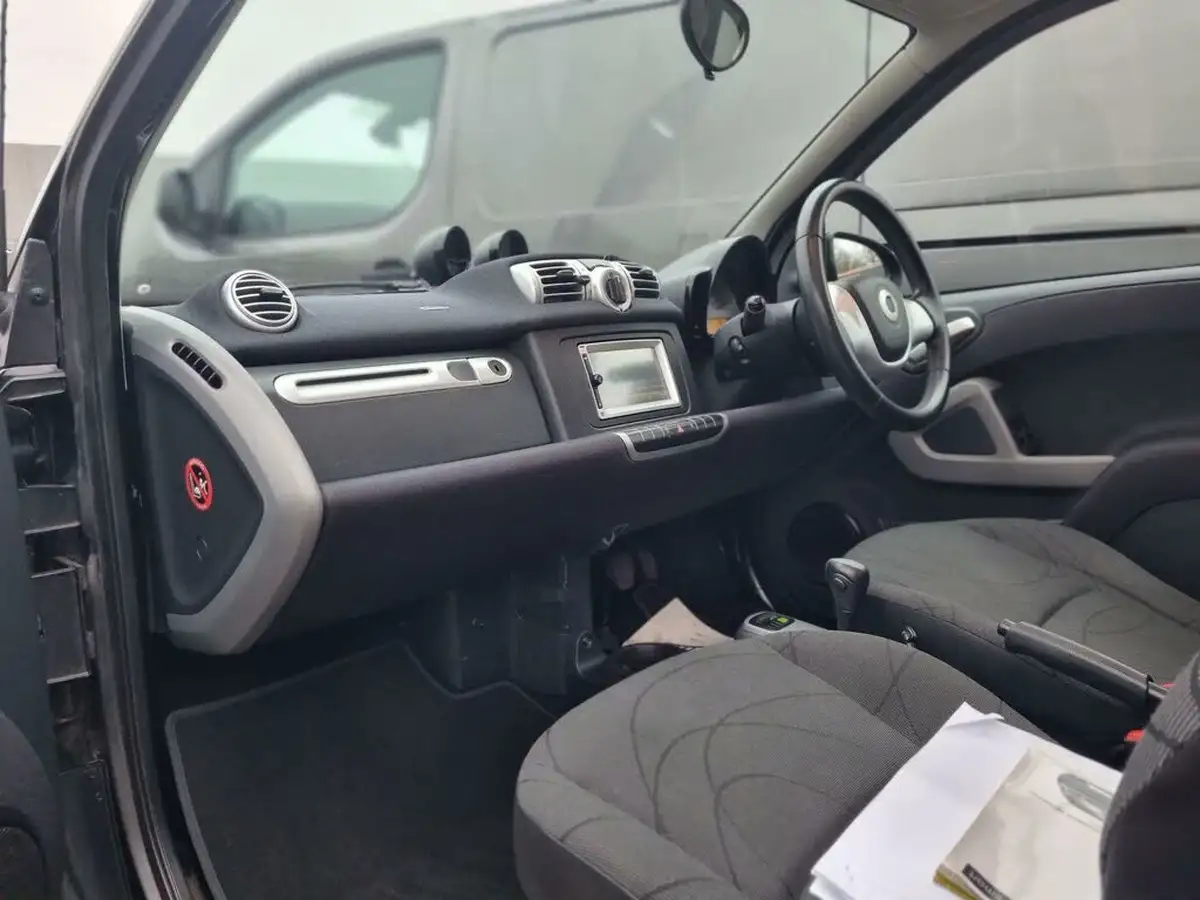 2012-smart-fortwo-10-passion-71bhp-coupe-softouch-big-13