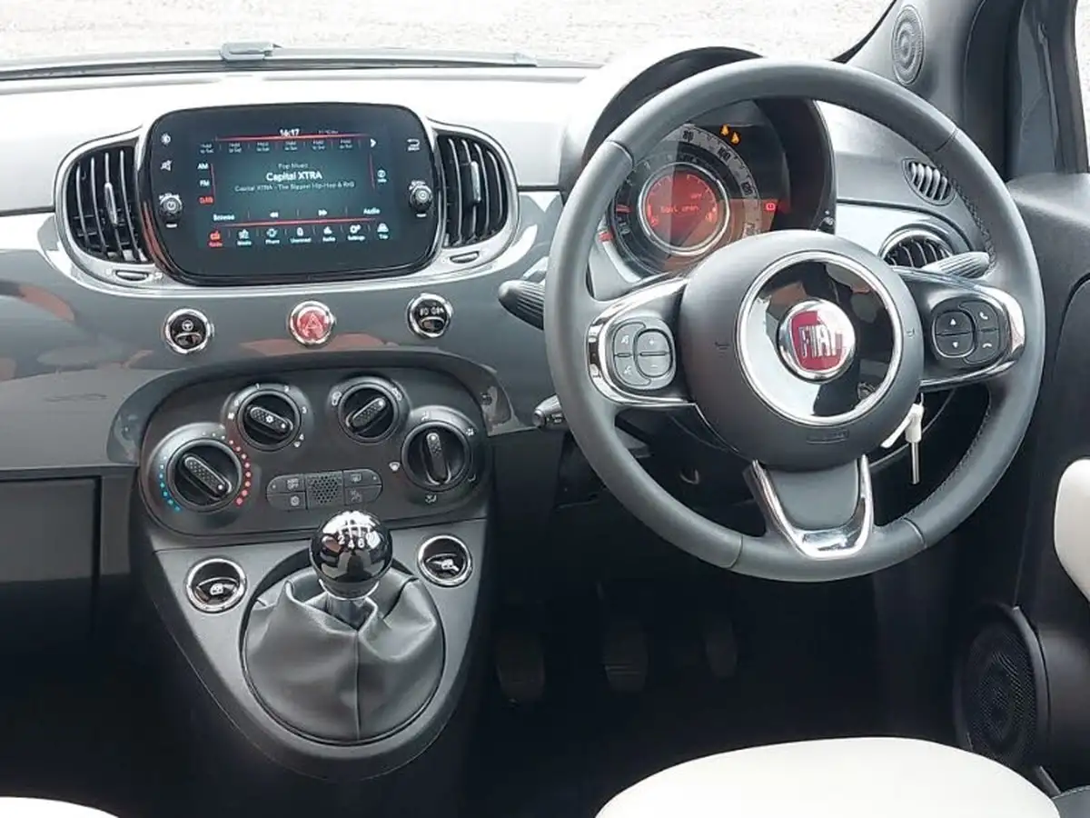 2022-fiat-500-10-dolcevita-big-13