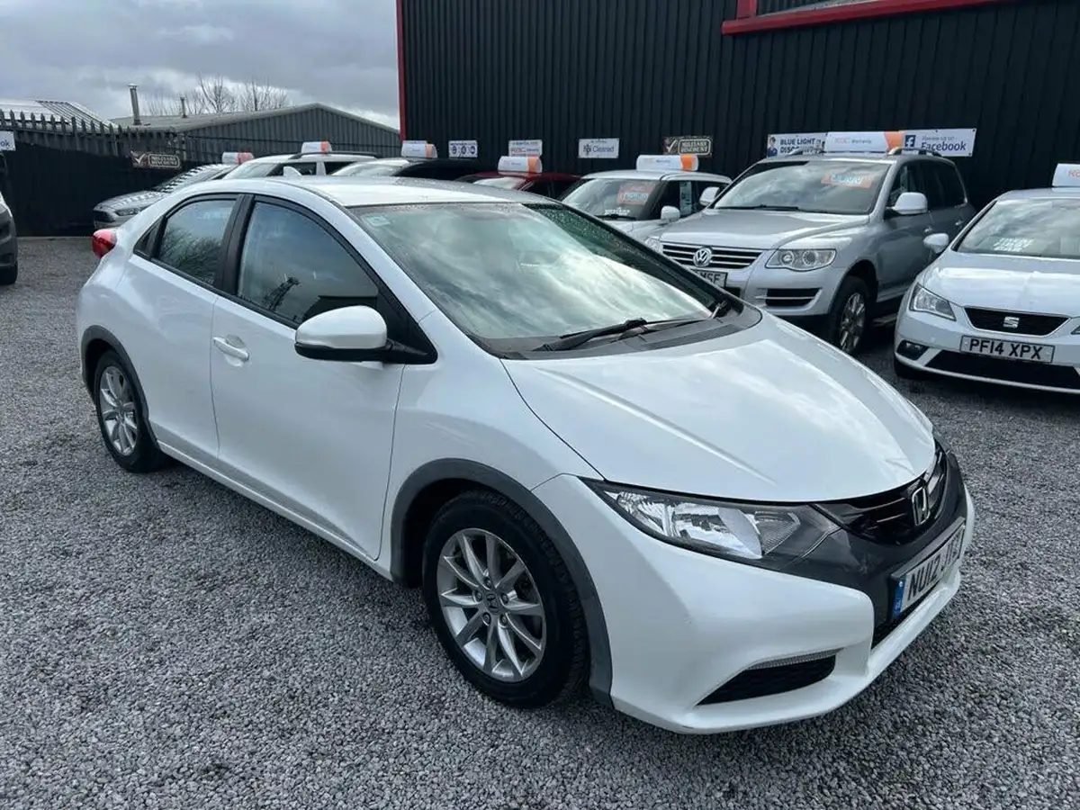 2012-honda-civic-18-se-big-1