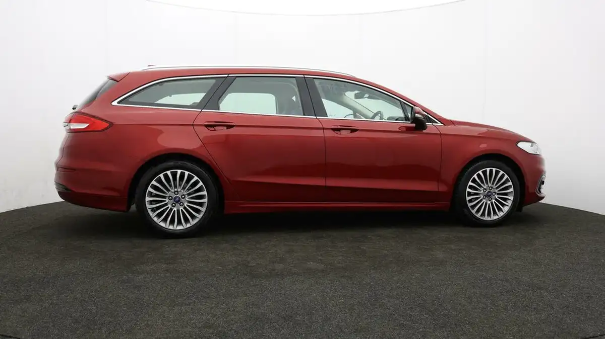 2021-ford-mondeo-20tdci-titanium-edition-150ps-estate-big-29
