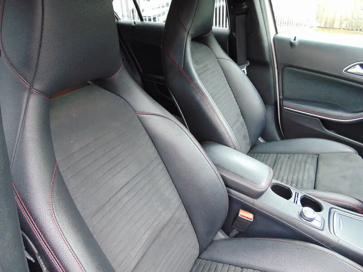 2015-mercedes-benz-a-class-16-a200-amg-line-premiumss-7g-dct-big-15