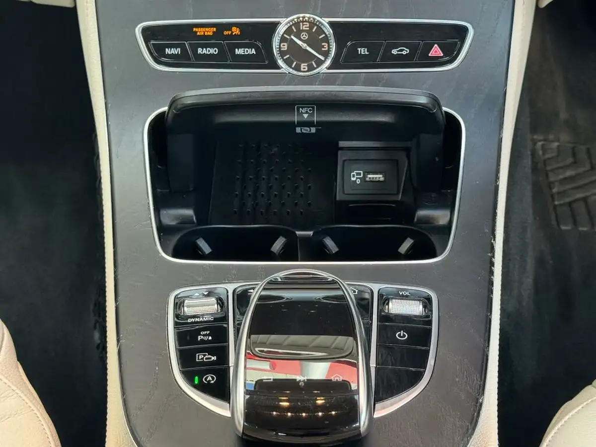 2019-mercedes-benz-e-class-20d-e220d-se-ss-saloon-4d-big-43