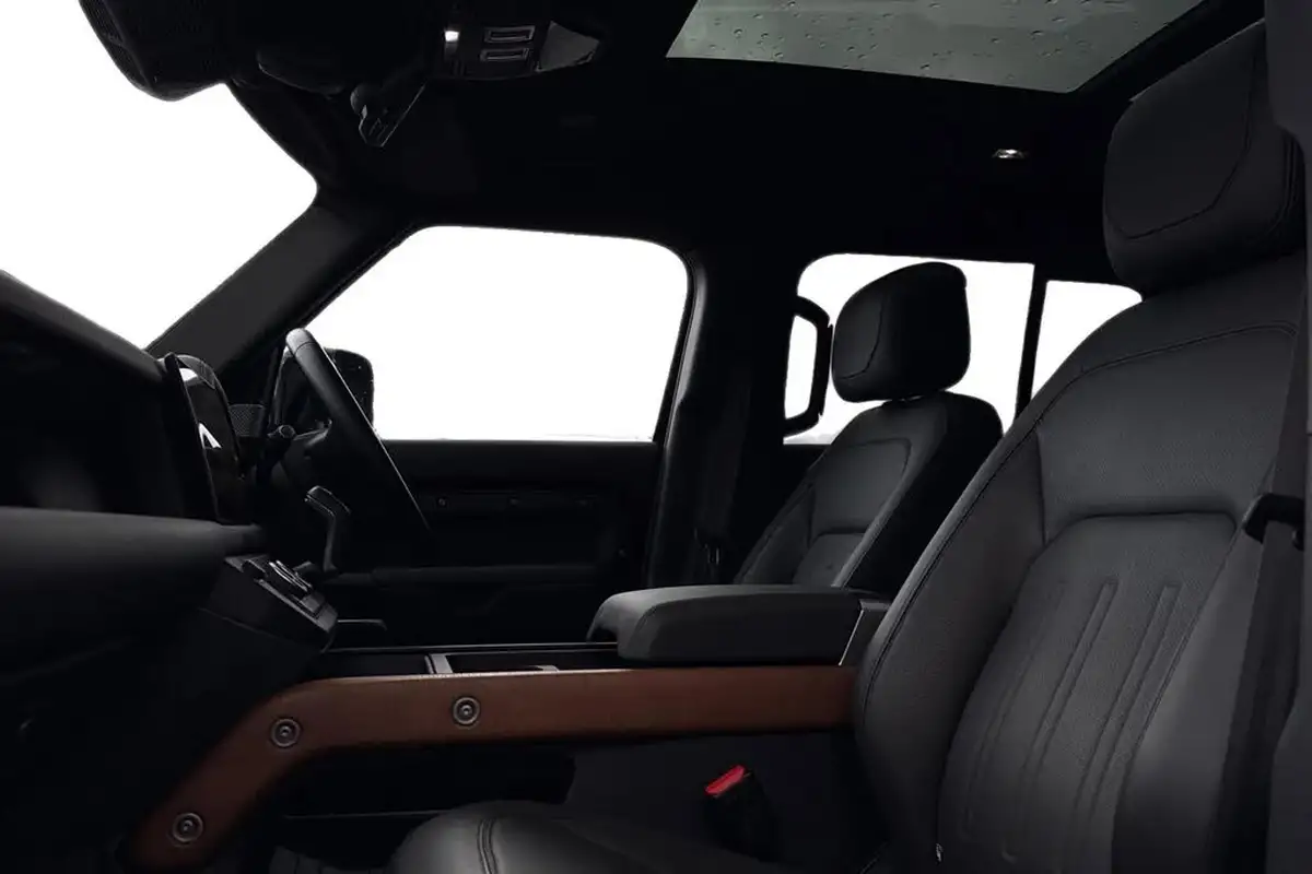 2024-land-rover-110-defender-30-d300-x-big-2