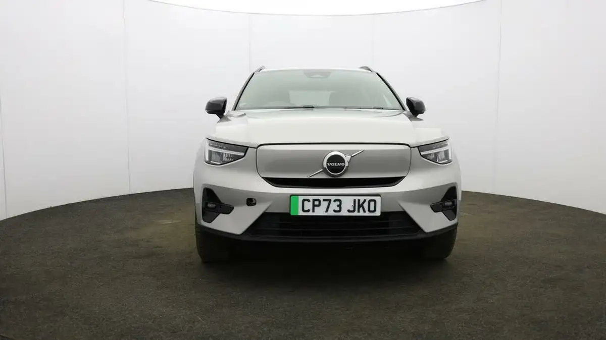 2023-volvo-xc40-e-twin-recharge-plus-big-1