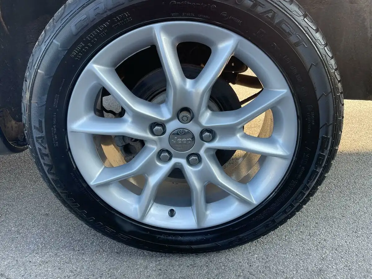 2014-jeep-grand-cherokee-30crd-summit-big-34