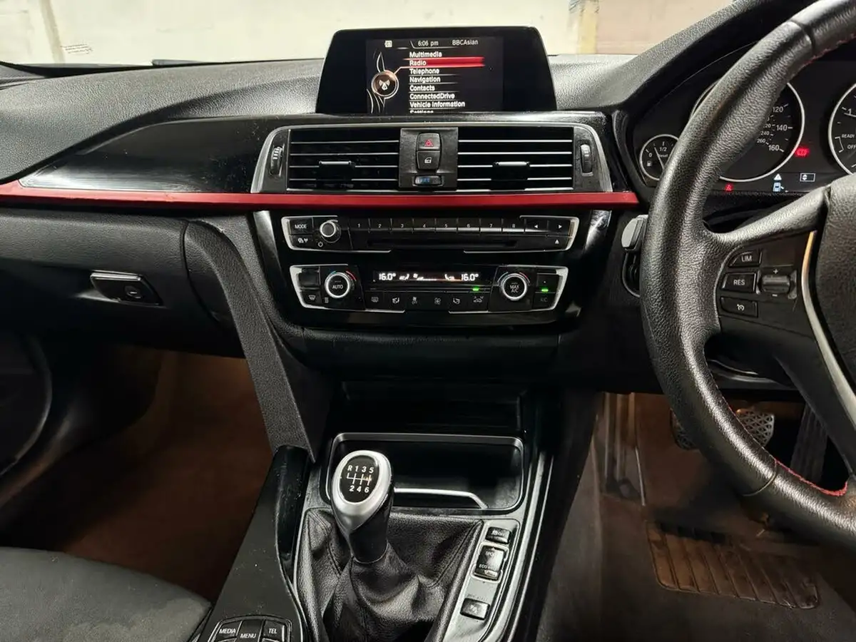 2018-bmw-3-series-20td-320d-xdrive-sport-touring-5d-big-50