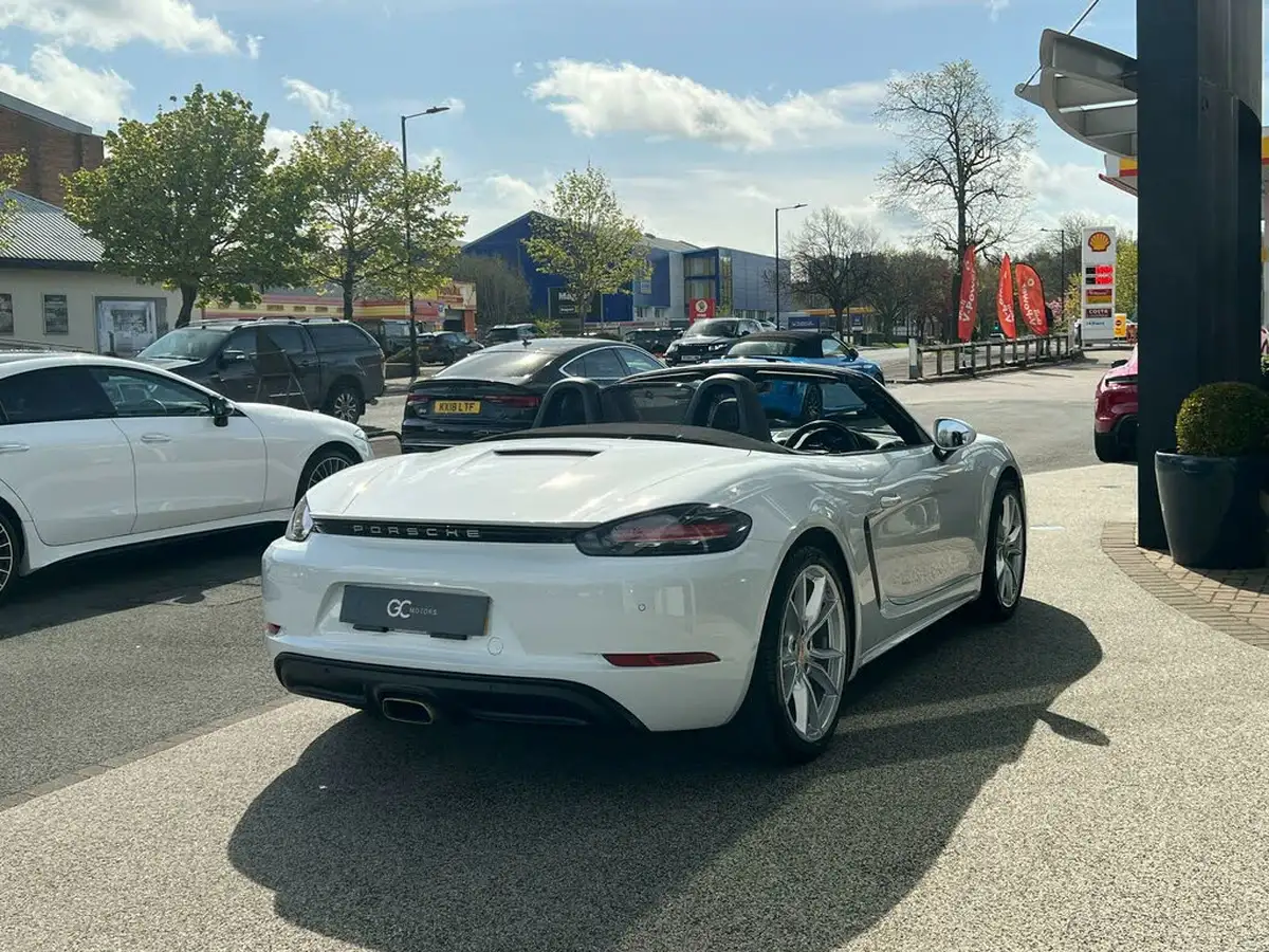 2022-porsche-boxster-718-20-boxster-pdk-big-6