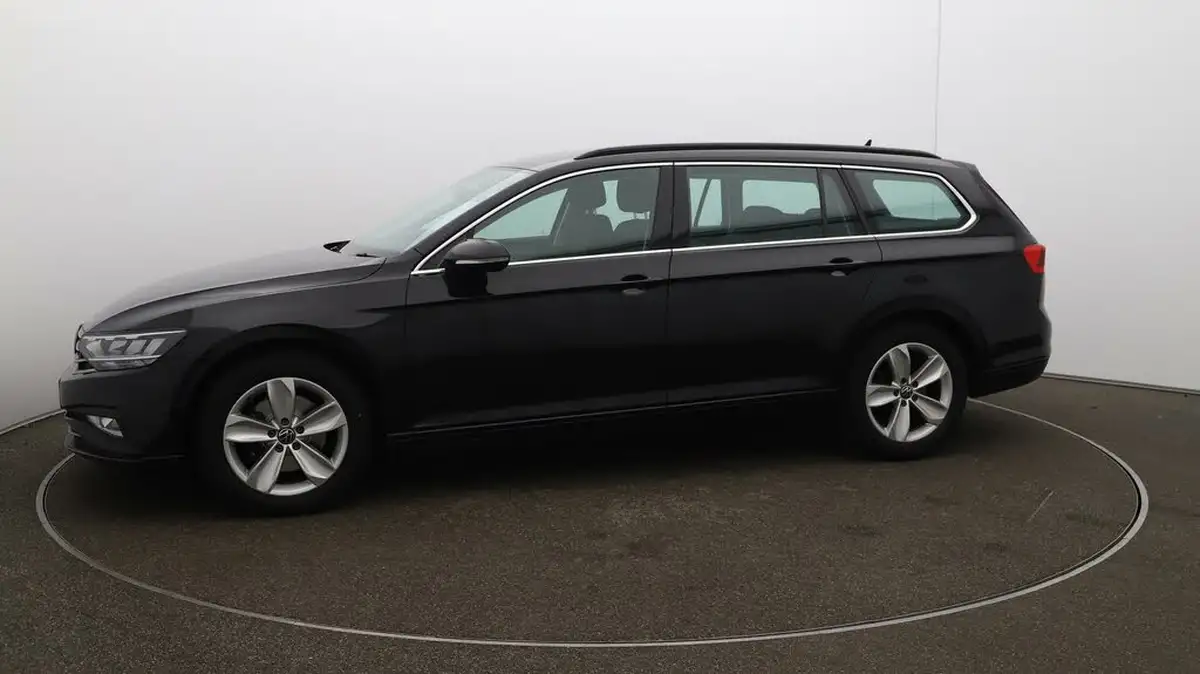 2022-volkswagen-passat-20tdi-se-nav-150ps-estate-5d-dsg-big-57