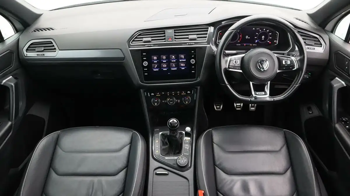 2019-volkswagen-tiguan-20tdi-r-line-tech-150ps-4motion-big-13