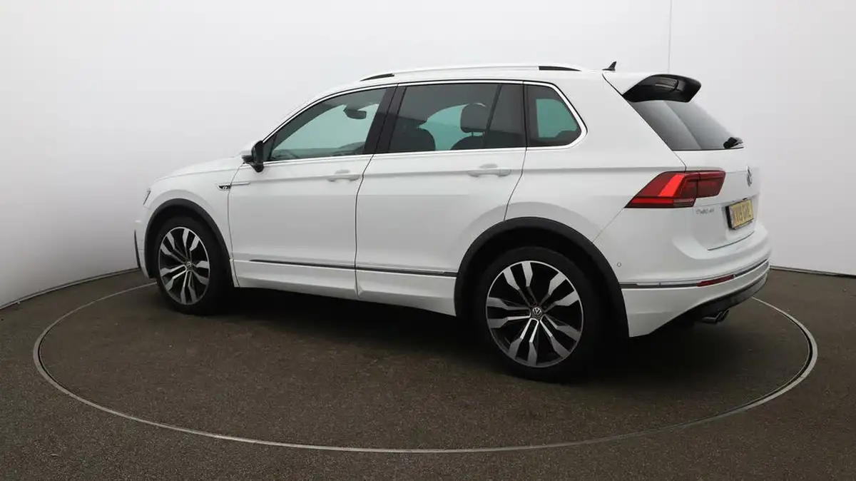 2019-volkswagen-tiguan-20tdi-r-line-tech-150ps-4motion-big-30